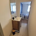 Hyper-centre *